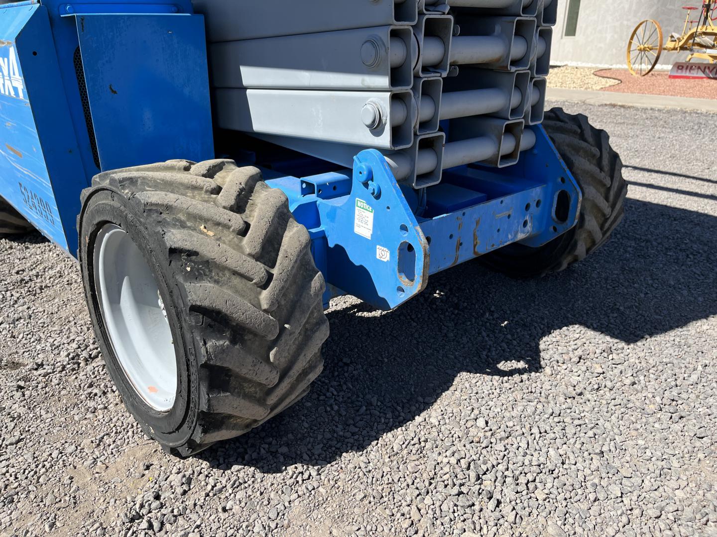 ./imagenes/INVOICE/2019/17079/ASCENSOR TIPO TIJERA GENIE GS-3268RT (9).JPG